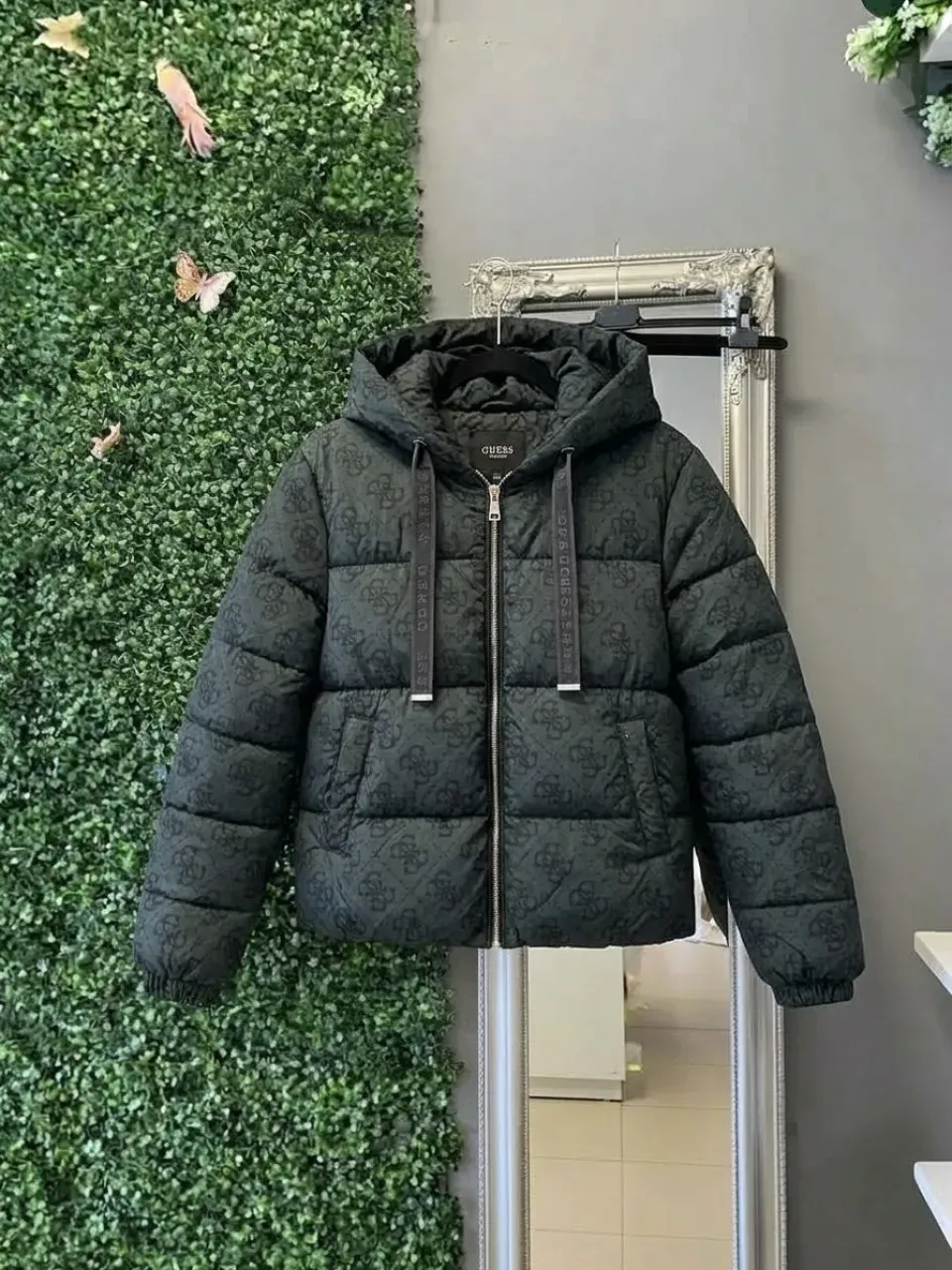 дамско яке guess