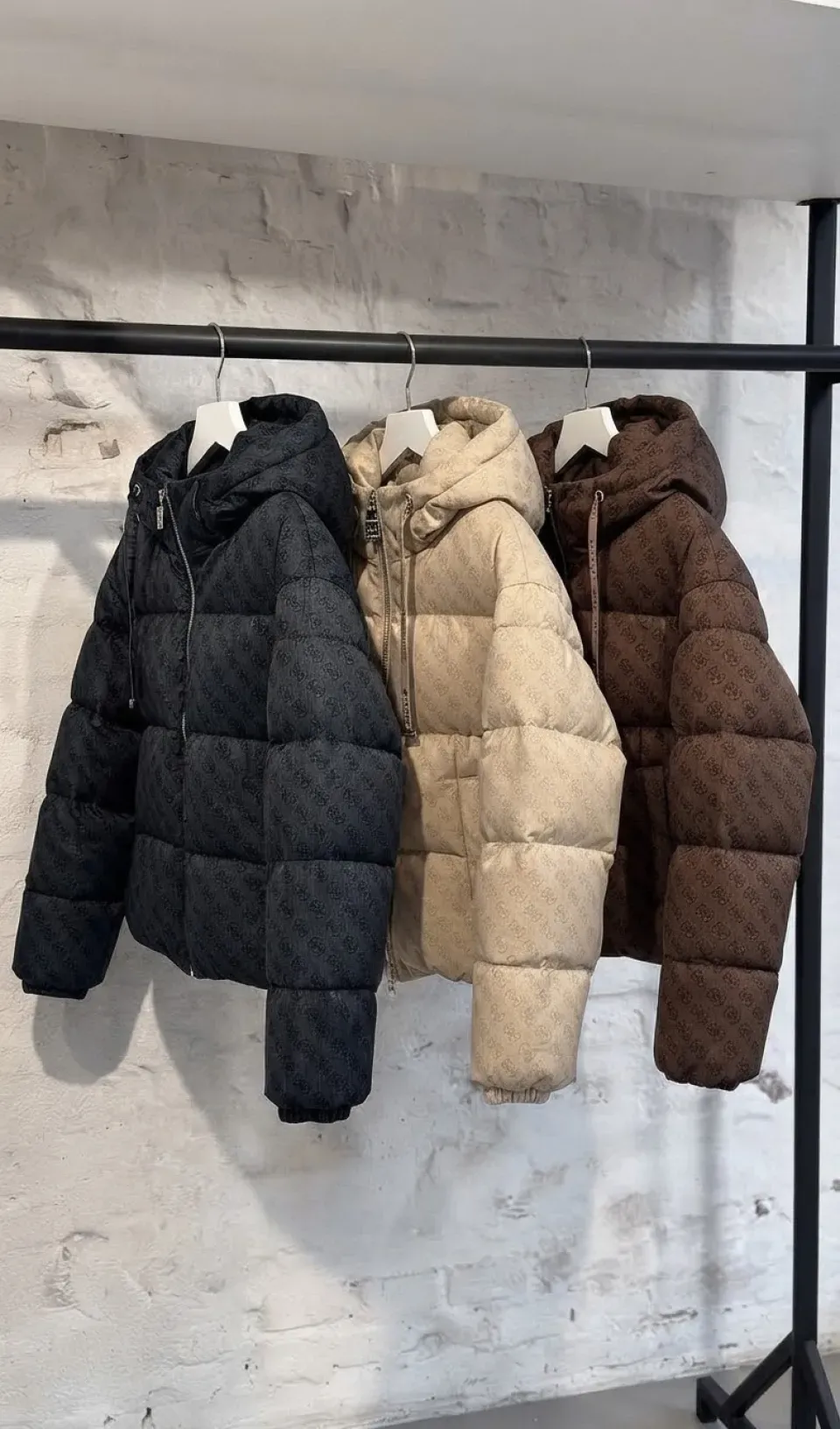 Дамски якета guess